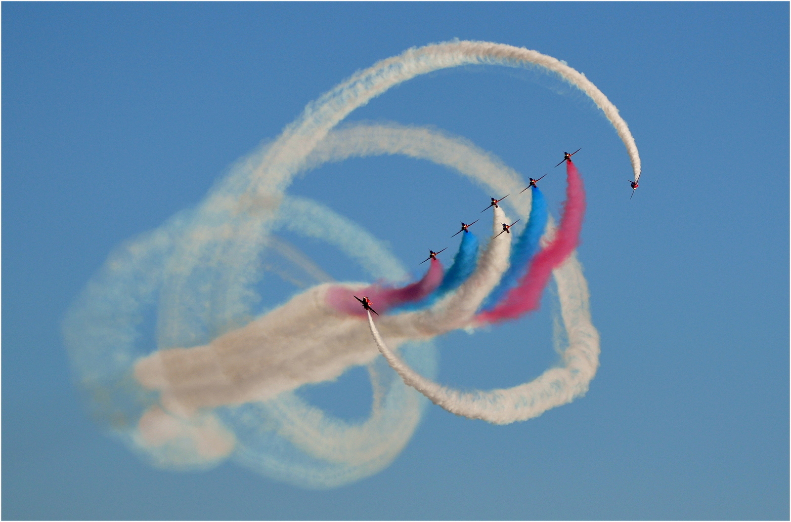 10-The-Red-Arrows-Circle-by-Paul-Crook
